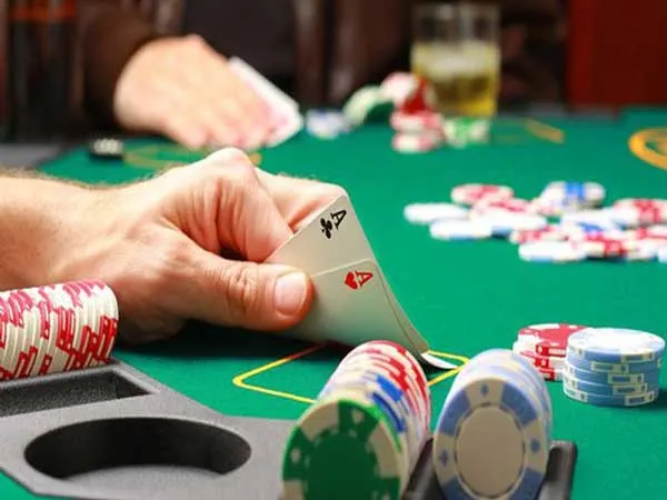 Học các thuật ngữ trong poker (Bí kíp chơi poker chuyên nghiệp)